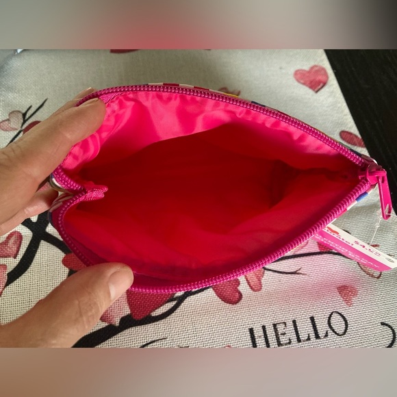 Colorful checkered makeup bag โค๏ธ๐๐ฉท - Picture 5 of 5